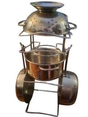 Melissa & Doug Pretend Stainless Steel Pots & Pans Play Set of 5, Children 3+